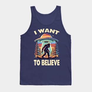 Funny I Want To Believe Bigfoot UFO Retro Design Tank Top